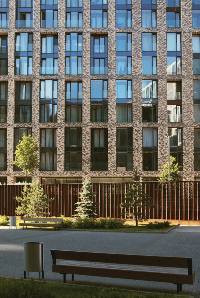Image d'une façade d'immeuble vitrée