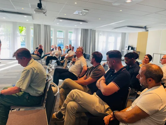 Participants assis écoutant une intervention au Genius Club Nancy